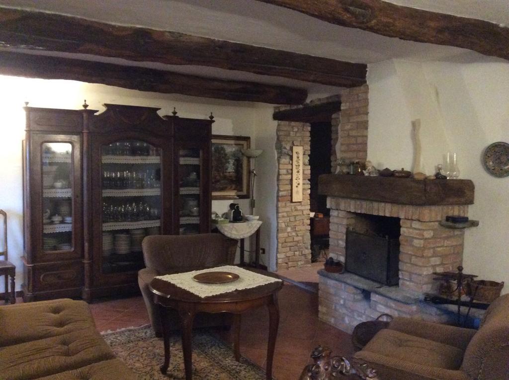 Calosso Casa Giulianaゲストハウス エクステリア 写真