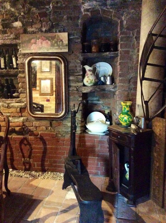 Calosso Casa Giulianaゲストハウス エクステリア 写真