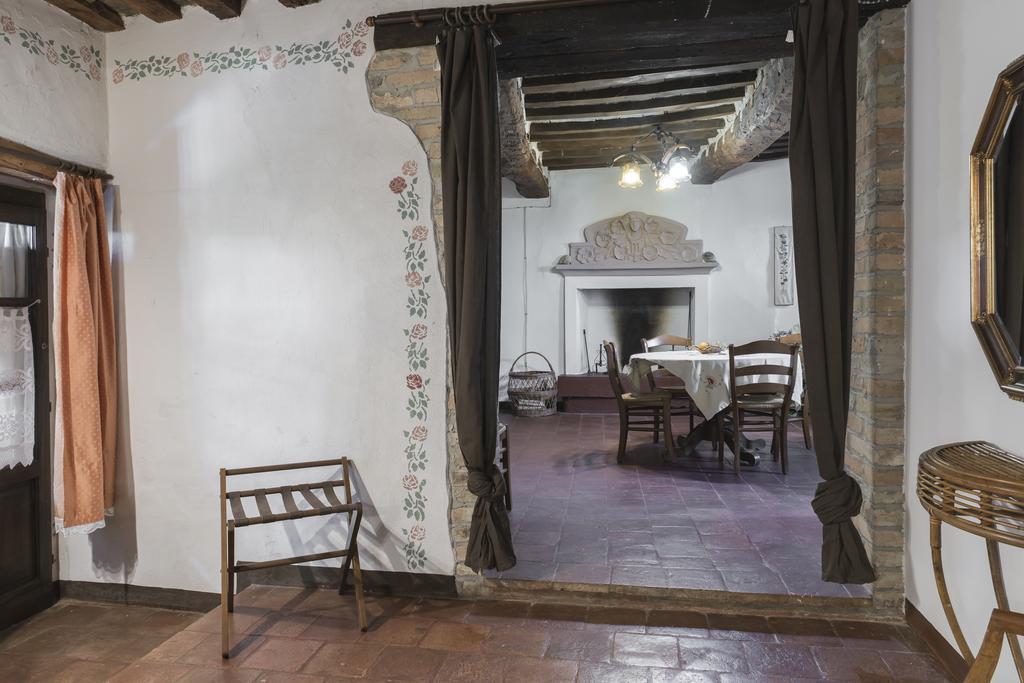 Calosso Casa Giulianaゲストハウス エクステリア 写真