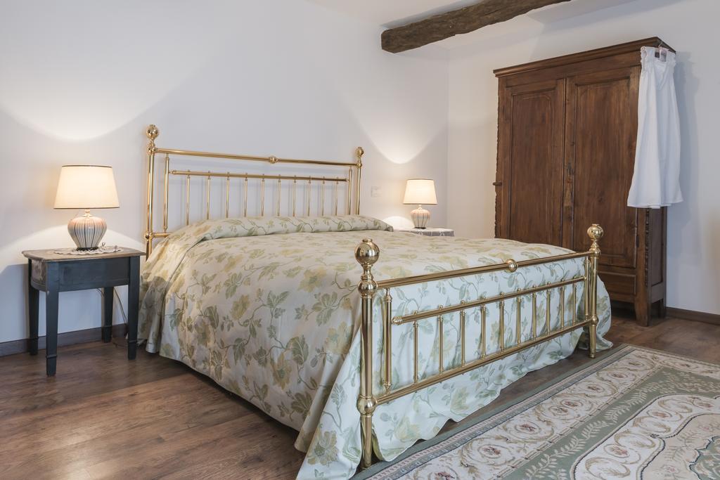 Calosso Casa Giulianaゲストハウス エクステリア 写真